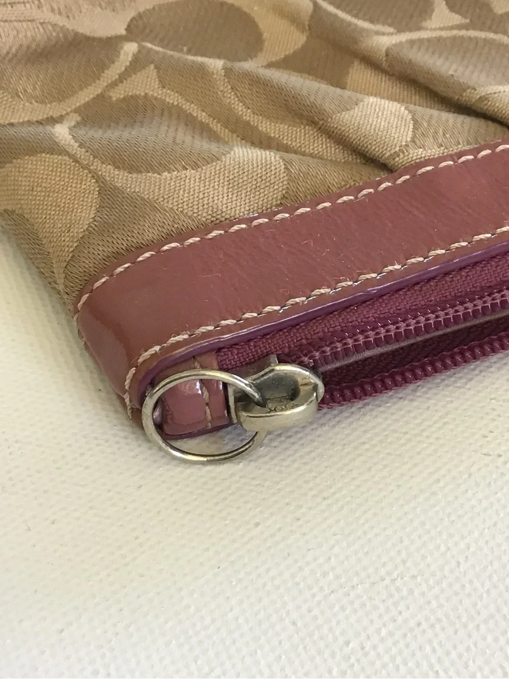 Coach Signature Canvas Zip Cosmetic Pouch Makeup Bag Khaki Mauve